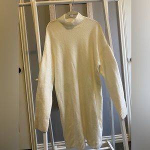 American Eagle Mock Neck Sweater Dress in Cream. Size XL.